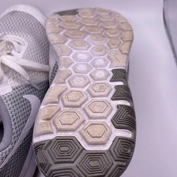 Nike White sneaker tennis shoe size 6.5 - Picture 10 of 10